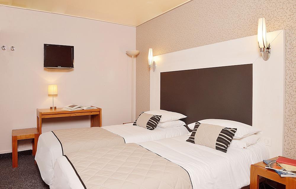 Hotel Istria By Magna Arbor Paris Exterior photo